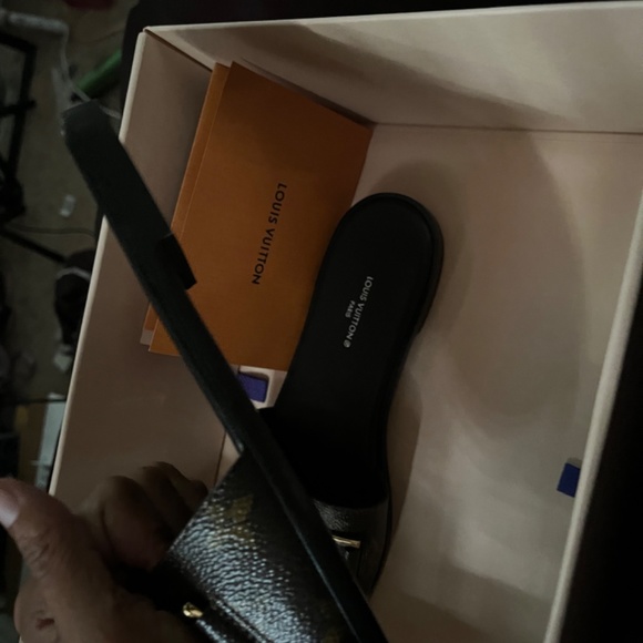 Louis Vuitton Flat Mule Sandals - Picture 3 of 6